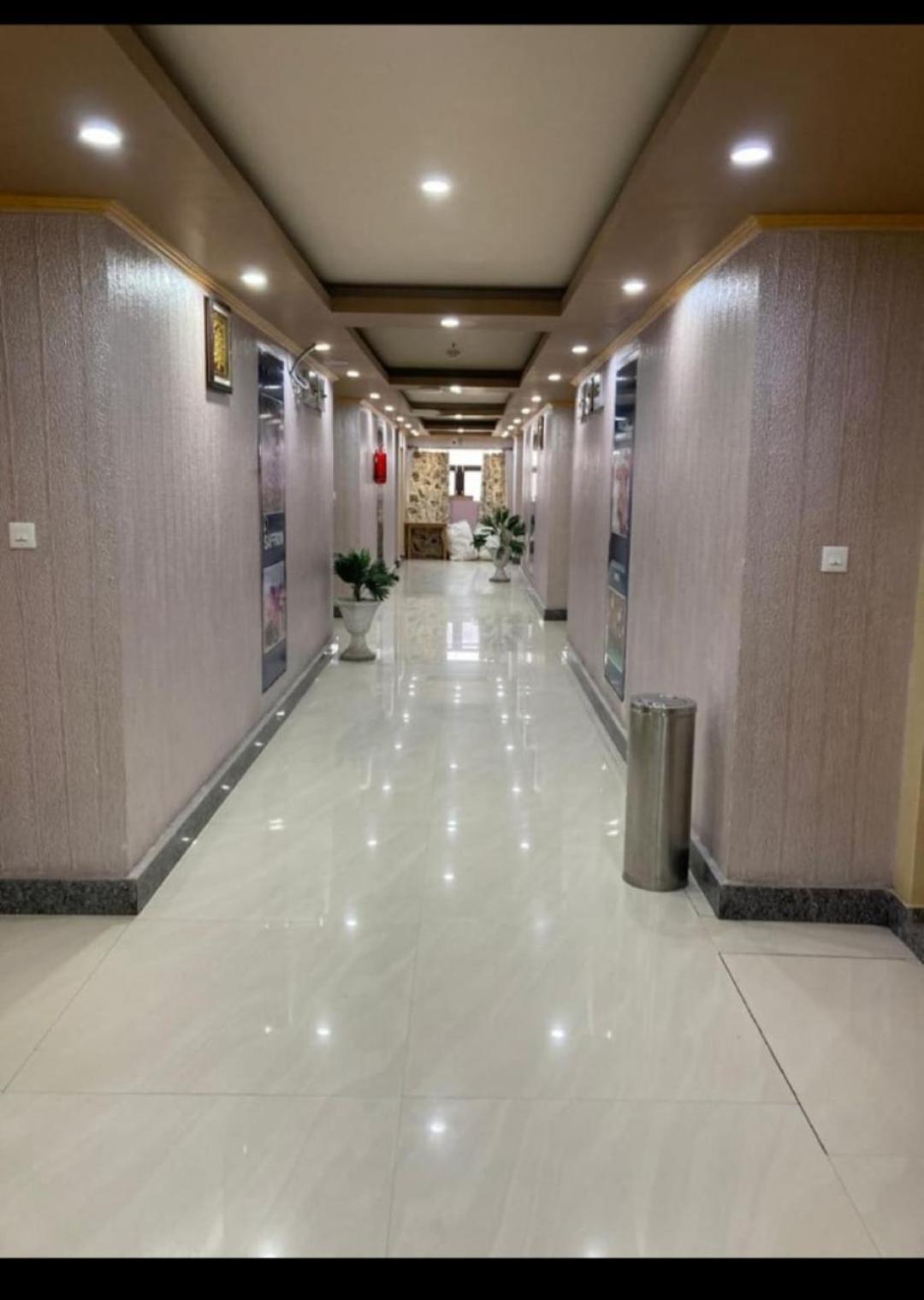 Hotel Shefaf Durgjan Εξωτερικό φωτογραφία