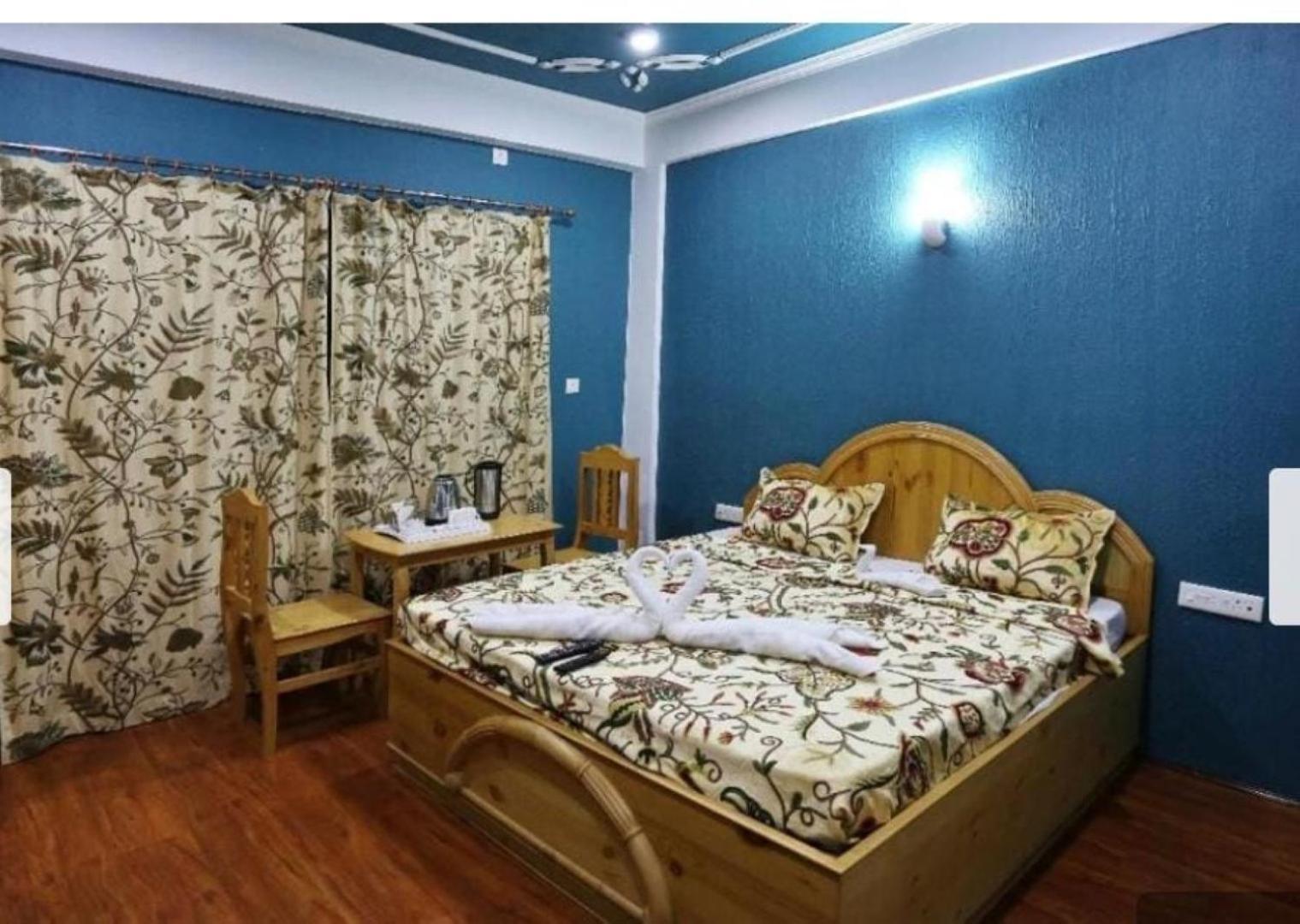 Hotel Shefaf Durgjan Εξωτερικό φωτογραφία