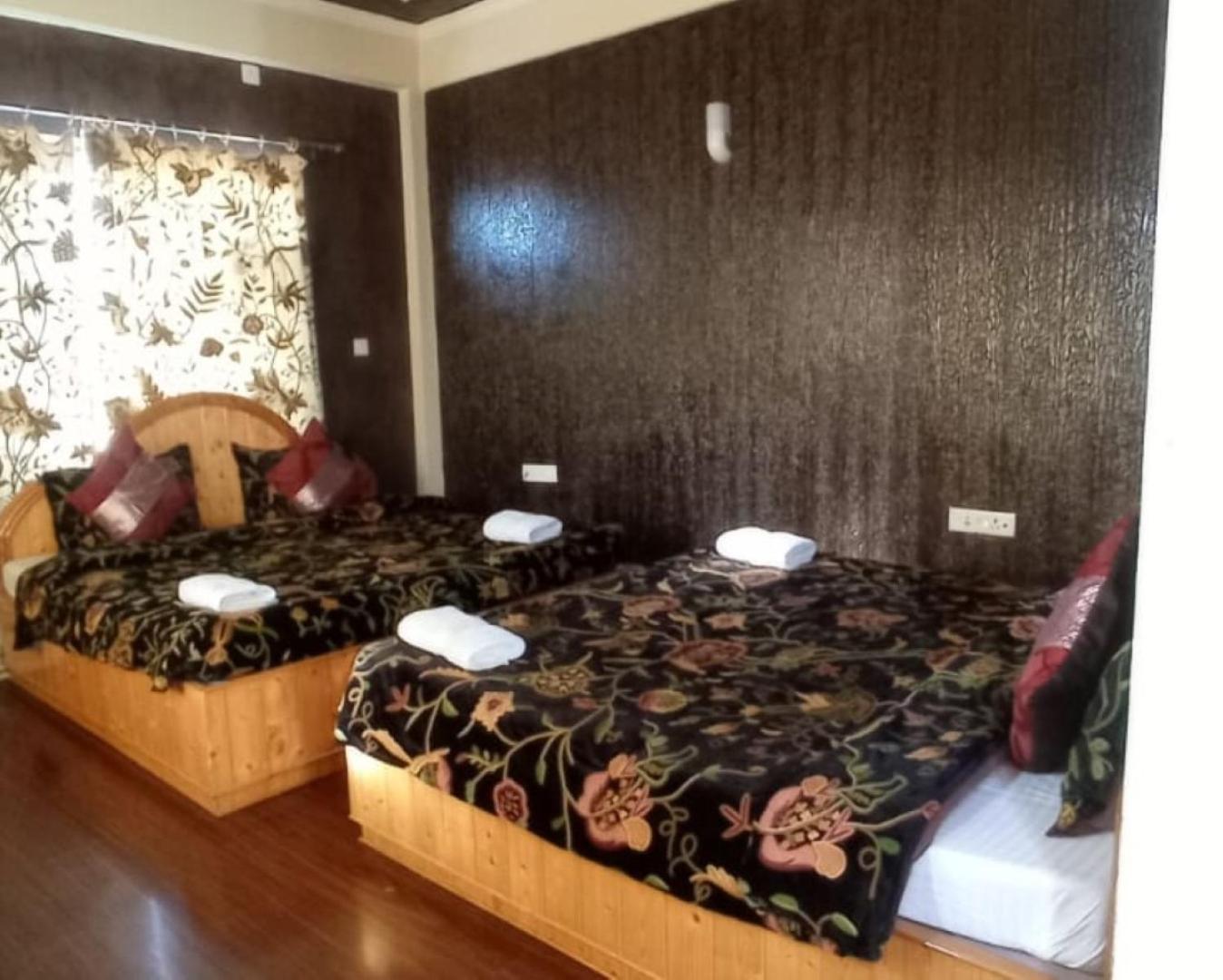 Hotel Shefaf Durgjan Εξωτερικό φωτογραφία