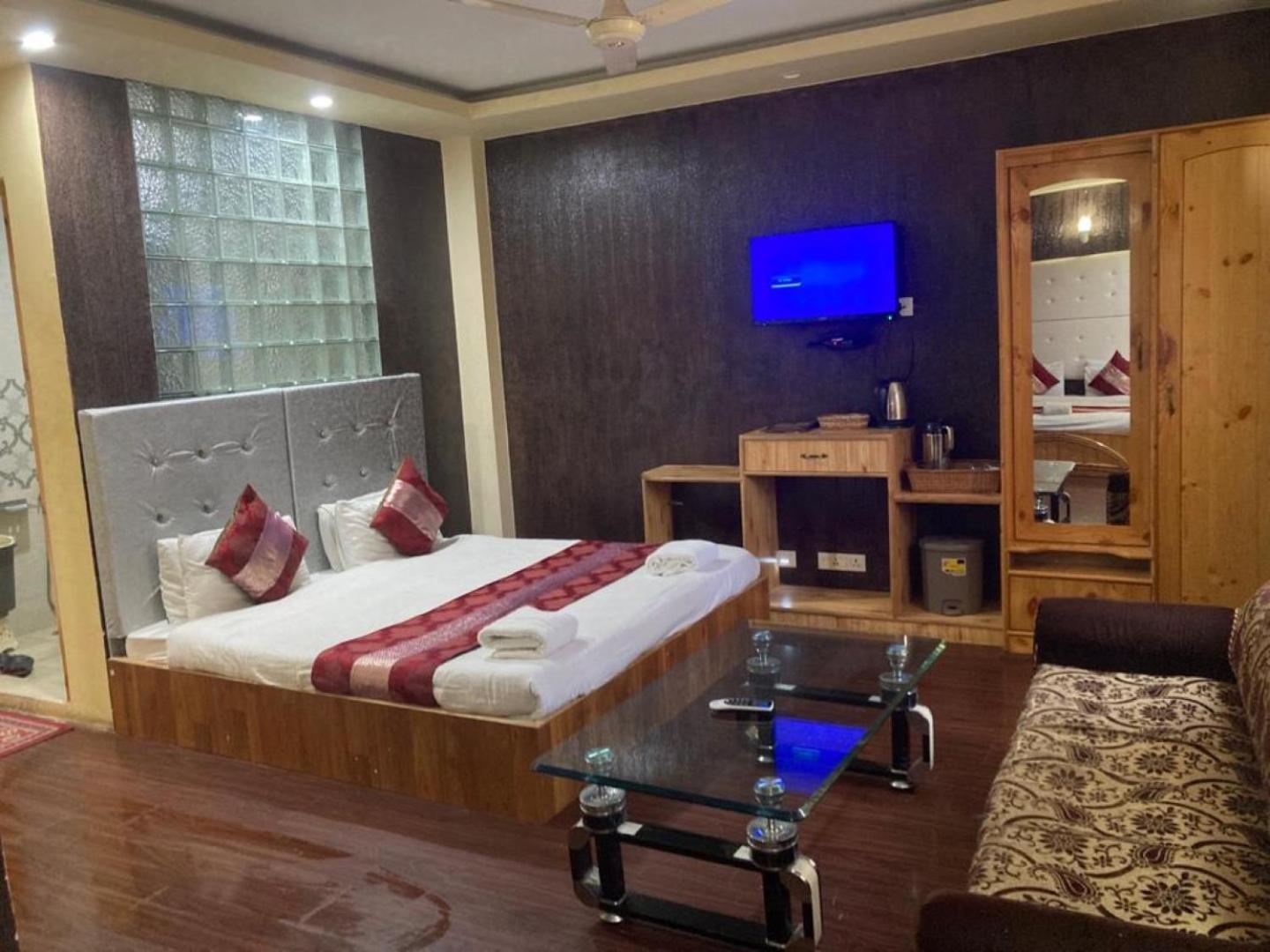 Hotel Shefaf Durgjan Εξωτερικό φωτογραφία